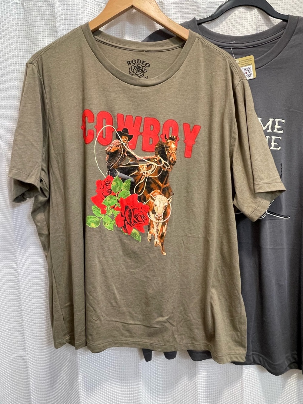 NEW Rodeo Quincy gray Cowboy tee with roses 3X